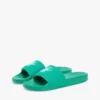 Broderte Pool-sandaler med skriftmonogram