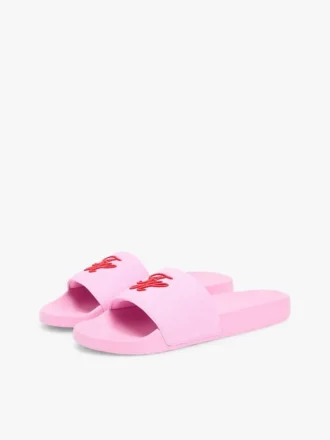 Broderte Pool-sandaler med skriftmonogram