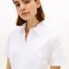 Broderte øyehull på poplin-skjortekjole