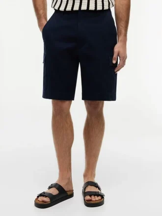 Cargo-shorts i stretch-twill med avslappet passform