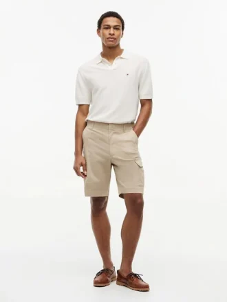 Cargo-shorts i stretch-twill med avslappet passform