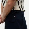 Cargo-shorts i stretch-twill med avslappet passform