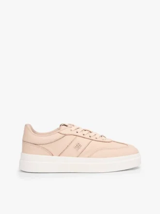 Court-sneaker i kornet skinn