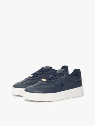 Court-sneaker i kornet skinn