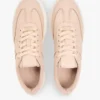 Court-sneaker i kornet skinn