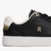 Court-sneaker i metallisk skinn