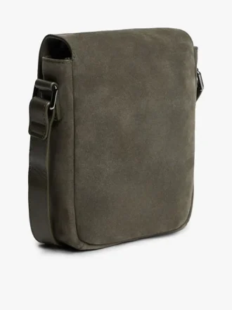 Crossbody-veske i semsket skinn