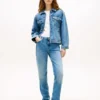 Denimjakke med innsvingt midje