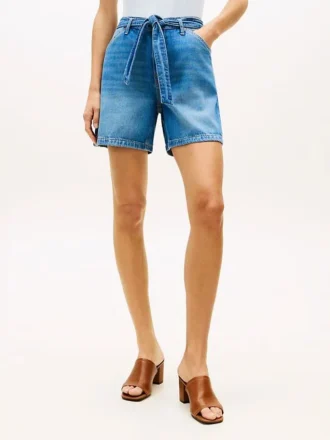 Denimshorts med høy midje og belte