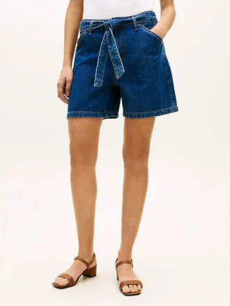Denimshorts med høy midje og belte