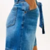 Denimshorts med høy midje og belte