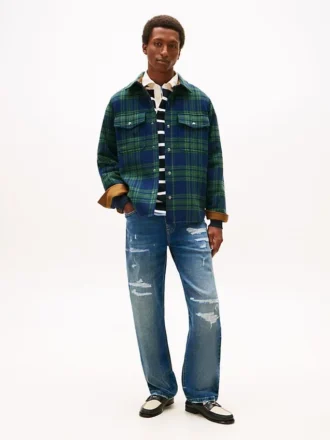 Distressed Loose Fit Jeans