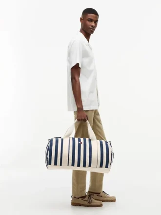 Duffelbag i kanvas med nautiske striper