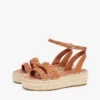 Espadrille med plattform og vridbare stropper i skinn