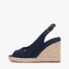 Espadrille-sandaler med kilehæl og hælrem