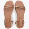 Flat skinnsandale