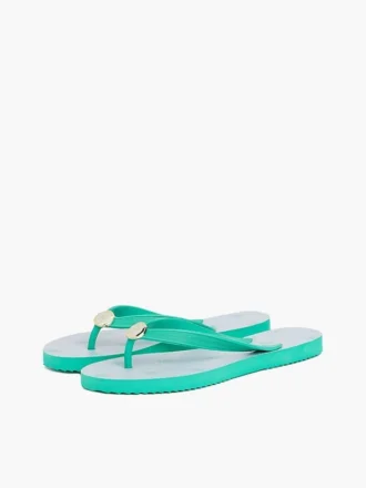Flip-flops med metallbeslag og monogramtrykk