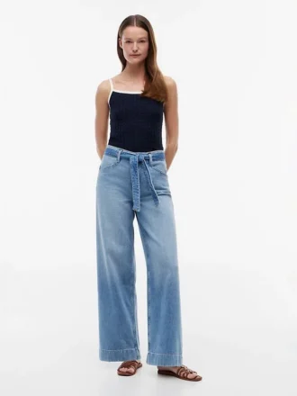 Jeans med høy midje, bredt ben og belte