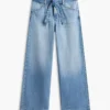 Jeans med høy midje, bredt ben og belte
