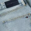 Jeans med høy midje og avsmalnende ben Jeans med høy midje og avsmalnende ben