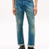 Jeans med spenne Jeans med spenne