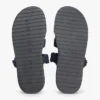 Justerbar sandal i semsket skinn
