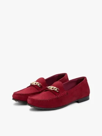 Loafers i ruskind med kjetting