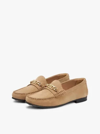 Loafers i ruskind med kjetting