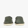 Loafers i semsket skinn