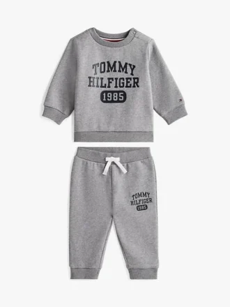 Logo-genser og bukser til babyer