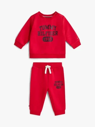 Logo-genser og bukser til babyer