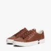 Metallisk logo, pebbled court-sneaker