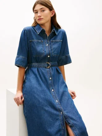 Midi-kjole i denim med belte