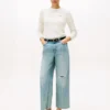 Moderne jeans med høy midje og vid ben