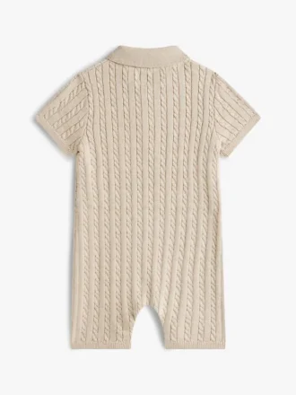 Polo-shortall i kabelstrikk for babyer
