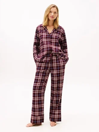 Pyjamasett med flanellskjorte og bukser