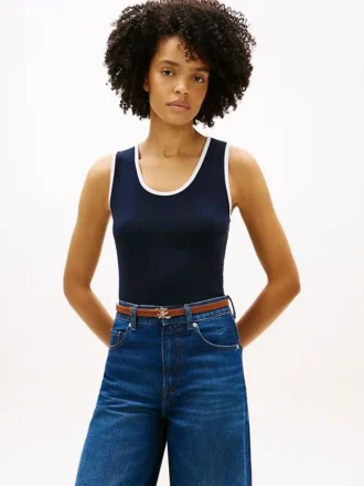 Ribbet tank-top med V-hals Ribbet tank-top med V-hals
