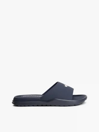 Sandaler med flagglogo