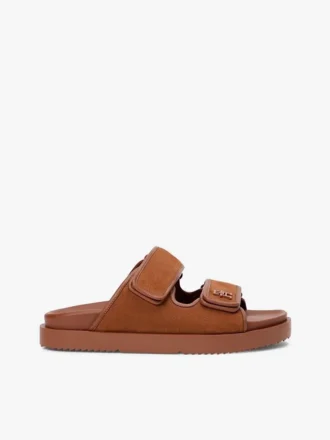 Sandaler med to stropper i nubucklær