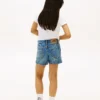 Skinny denim shorts for barn