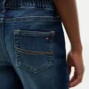 Skinny jeans for barn
