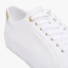 Sneakers i kanvas med metalliske detaljer