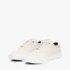 Sneakers i kanvas med preget logo