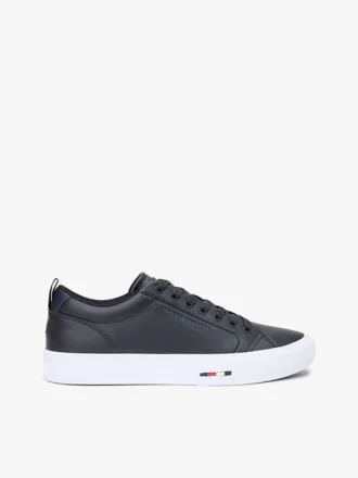 Sneakers i vulkanisert skinn