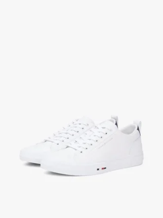 Sneakers i vulkanisert skinn