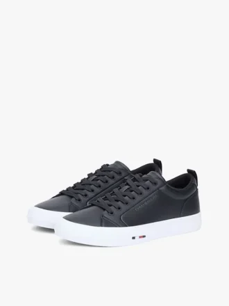 Sneakers i vulkanisert skinn
