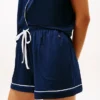 Sovesett med skjorte og shorts med kontrastkant