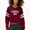 Tommy Jeans 85 Varsity genser med V-hals Tommy Jeans 85 Varsity genser med V-hals