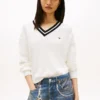 Tommy Jeans genser med avslappet passform og V-hals