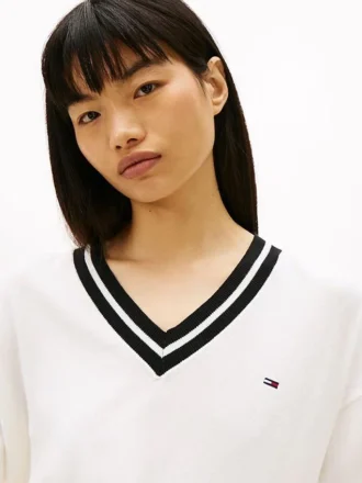 Tommy Jeans genser med avslappet passform og V-hals